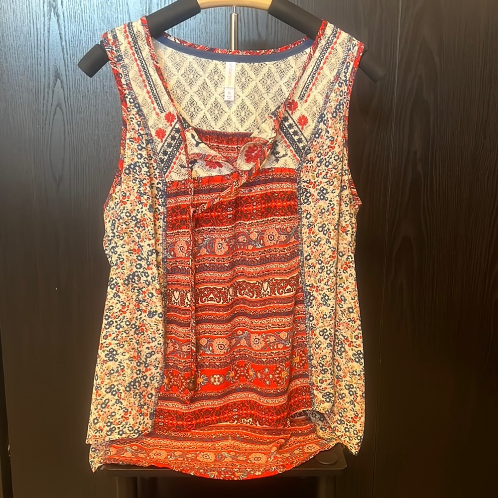 Women’s Xhilaration tank top Size XL like brand new